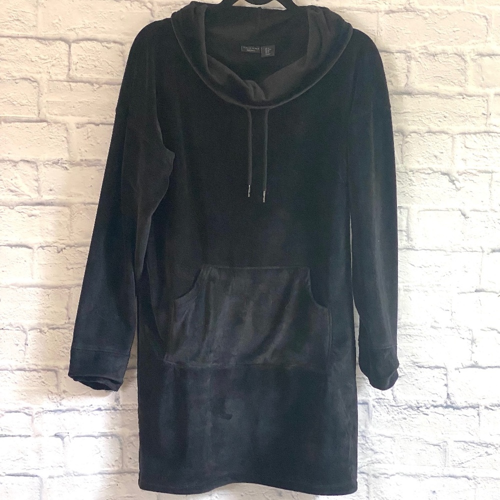 TAHARI SLEEPWEAR LONG BLACK COWLNECK VELVET HOODIE MEDIUM